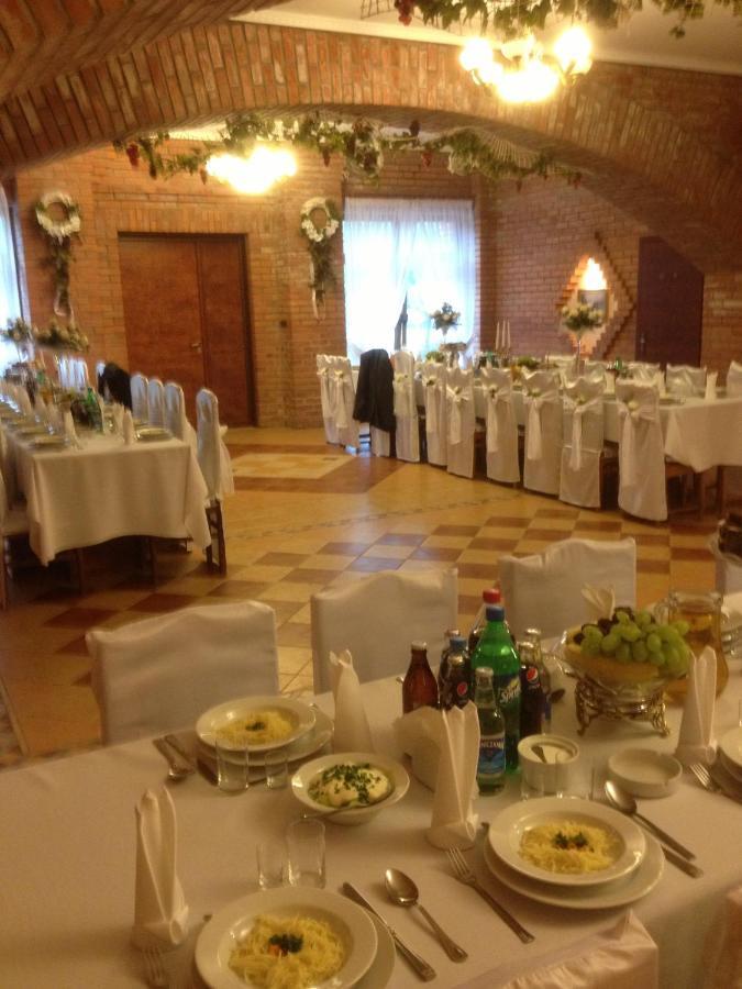 Zamek Ostrowski Villa Chojnik Buitenkant foto