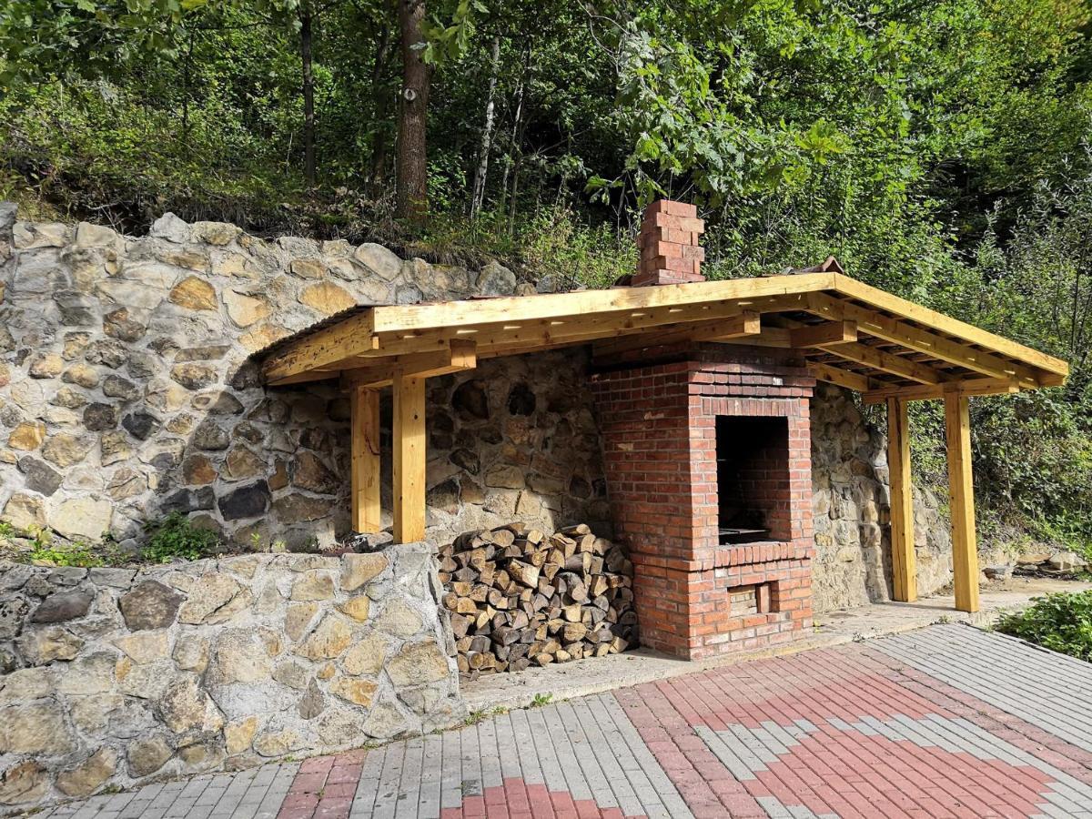 Zamek Ostrowski Villa Chojnik Buitenkant foto